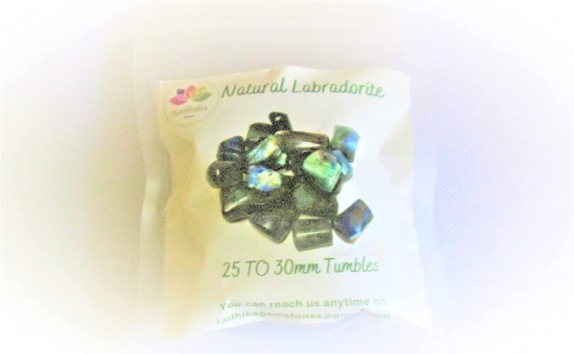 Labradorite Pack of 5 AAA Quality Tumbled Stones | 15 TO 20mm Tumbled Stones |Healing Stones | Labradorite Tumbles in Gift Pack - Image 2