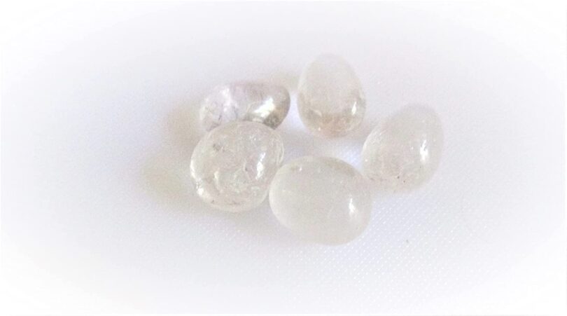 Clear Quartz Pack of 5 AAA Quality Tumbled Stones | 15 TO 20mm Tumbled Stones | Healing Stones | Clear Quartz Tumbles in Gift Pack - Image 3