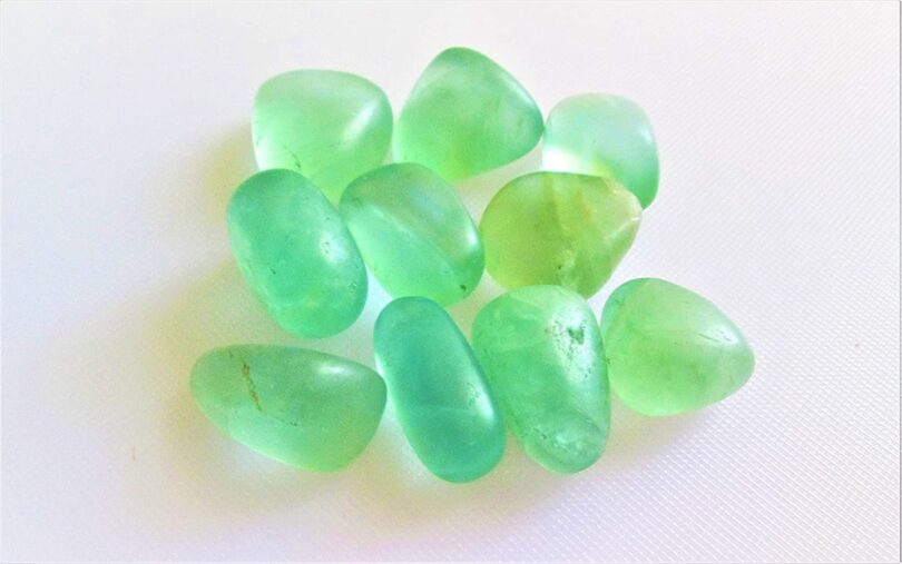 Fluorite Pack of 1 LB. AAA Quality Tumbled Stones | 25 TO 30mm Tumbled Stones | 30-35 Pcs. Healing Stones | 460 Gms. Tumbles in Gift Pack - Image 4