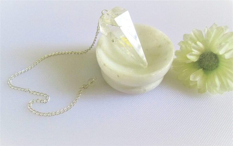 Clear Quartz Pendulum | Natural Clear Quartz Crystals | Crystal Dowsing Pendulum | Scrying Healing Crystal | Gift Crystal Energy Pendulum | Natural Healing Stone Pendulum | Gift Packing