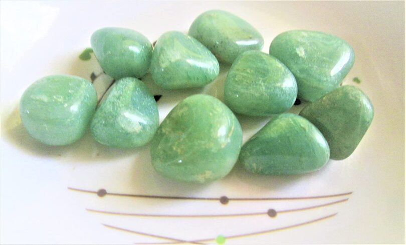 Green Aventurine Pack of 10 AAA Quality Tumbles | 25 TO 30mm Tumbled Stones | Healing Stones | Green Aventurine Tumbles & Info Card in Gift Pack - Image 2