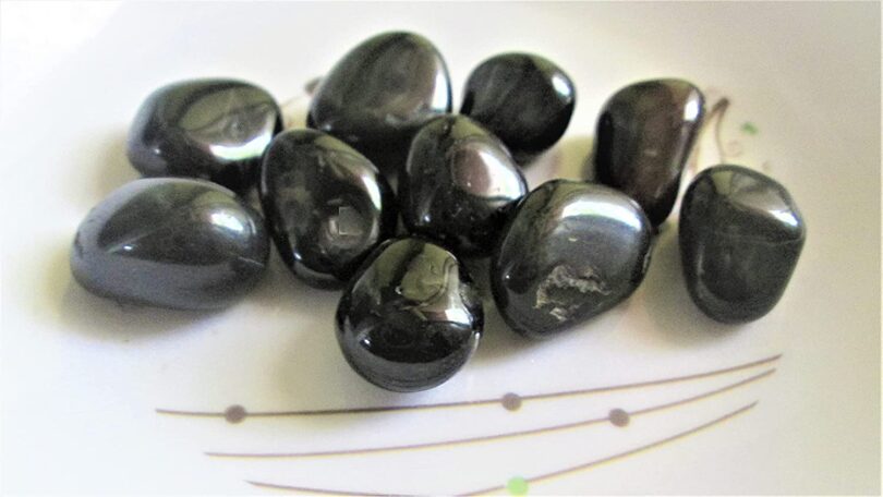 Black Onyx Pack of 10 AAA Quality Tumbled Stones | 25 TO 30mm Tumbled Stones | Healing Stones | Black Onyx Tumbles & Info Card in Gift Pack - Image 2