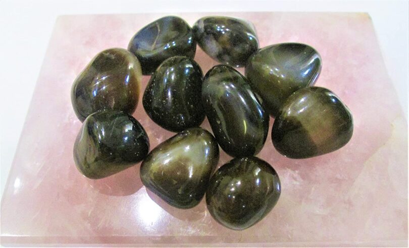 Black Agate Pack of 10 AAA Quality Tumbled Stones | 25 TO 30mm Tumbled Stones | Healing Stones |Black Agate Tumbles & Info Card in Gift Pack - Image 2