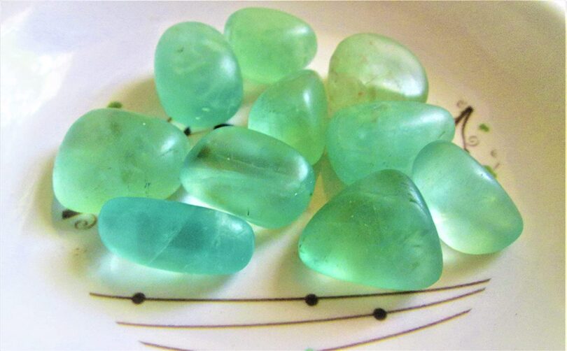 Fluorite Pack of 1 LB. AAA Quality Tumbled Stones | 25 TO 30mm Tumbled Stones | 30-35 Pcs. Healing Stones | 460 Gms. Tumbles in Gift Pack - Image 5