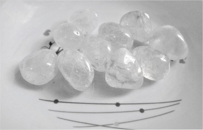 Clear Quartz Pack of 10 AAA Quality Tumbled Stones | 25 TO 30mm Tumbled Stones | Healing Stones | Clear Quartz Tumbles & Info Card in Gift Pack - Image 4