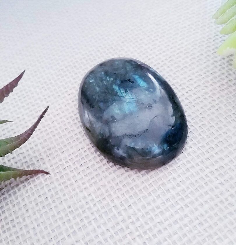 Labradorite Crystal Cabochon | Labradorite Crystal Energy Palmstone | Large 60mm Crystal Cabochon | Healing Crystal | Meditation | Gift Crystal Energy Palmstone - Image 3