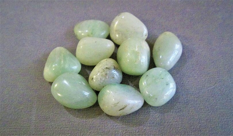 Aquamarine Pack of 10 AAA Quality Tumbled Stones | 15 TO 20mm Tumbled Stones | Healing Stones | Aquamarine Tumbles in Gift Pack - Image 3