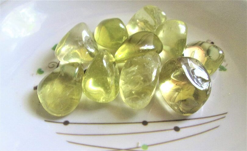 Lemon Quartz Pack of 10 AAA Quality Tumbled Stones | 25 TO 30mm Tumbled Stones | Healing Stones | Lemon Quartz Tumbles & Info Card in Gift Pack - Image 5