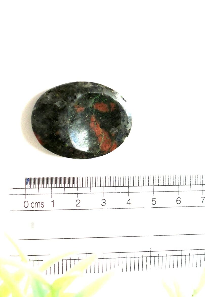 Bloodstone Worry Thumb Stone | Natural Bloodsrone Crystal | Healing Crystals Energy Gift | Meditation | Soothing Thumbstone | Stress reliever - Image 6