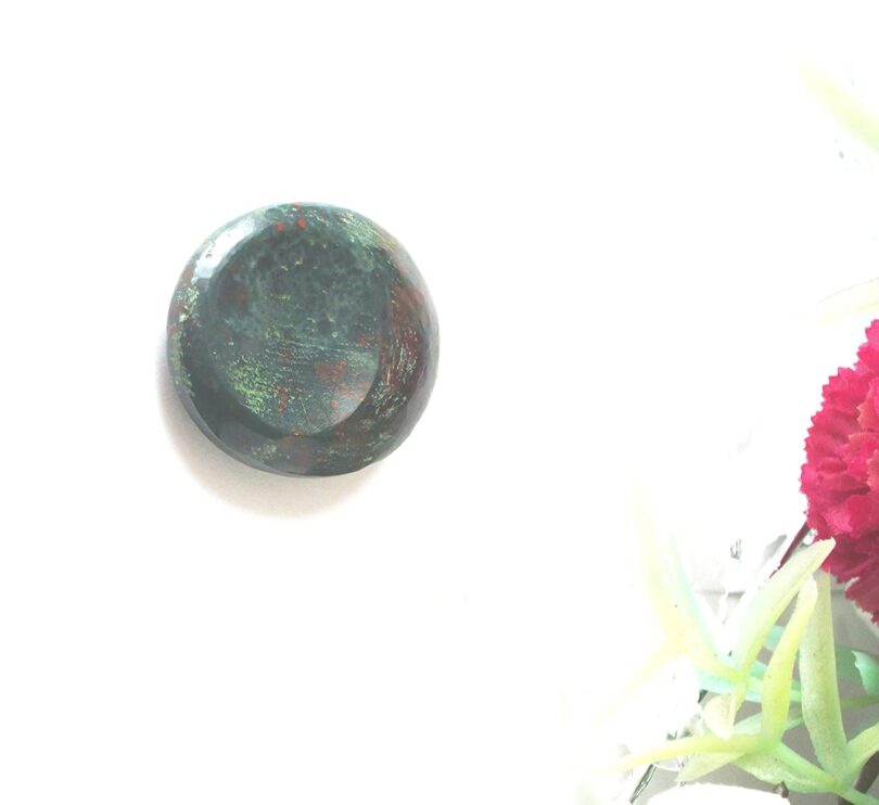 Bloodstone Worry Thumb Stone | Natural Bloodsrone Crystal | Healing Crystals Energy Gift | Meditation | Soothing Thumbstone | Stress reliever - Image 5