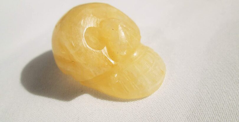 Honey Calcite Crystal Skull | 30mm Crystal Skull | Crystal Skull Halloween Decoration | Honey Calcite Skull Gift | Gift Skull Carving - Image 2