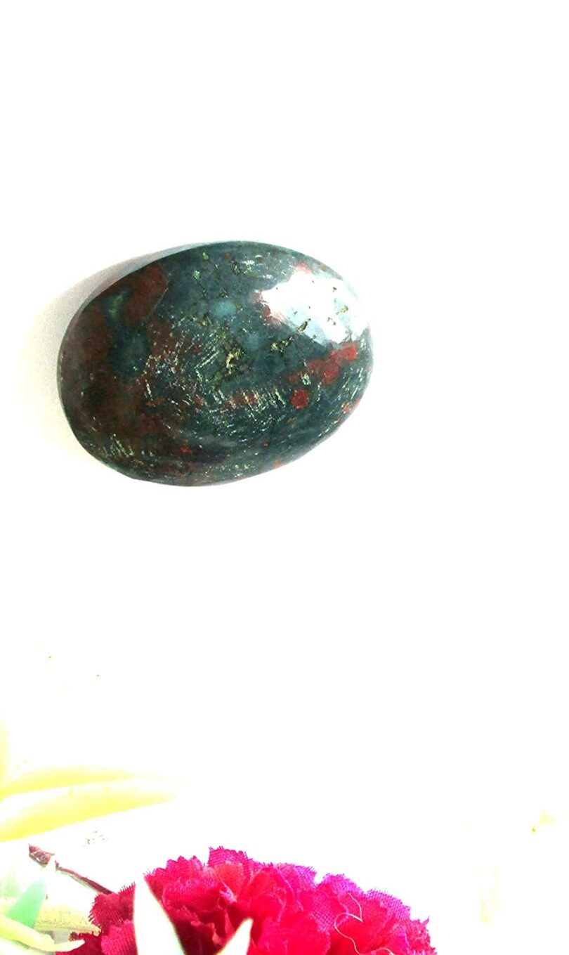 Bloodstone Worry Thumb Stone | Natural Bloodsrone Crystal | Healing Crystals Energy Gift | Meditation | Soothing Thumbstone | Stress reliever - Image 3