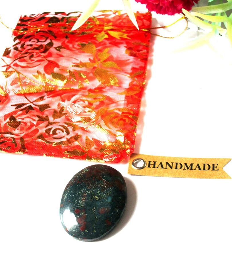 Bloodstone Worry Thumb Stone | Natural Bloodsrone Crystal | Healing Crystals Energy Gift | Meditation | Soothing Thumbstone | Stress reliever - Image 4