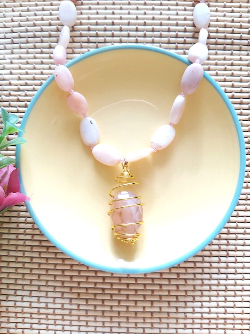 Rose Quartz Pendant Necklace | Rose Quartz Pendant Necklace | Healing Stone | Meditation | Gift Amethyst Crystal Energy Necklace