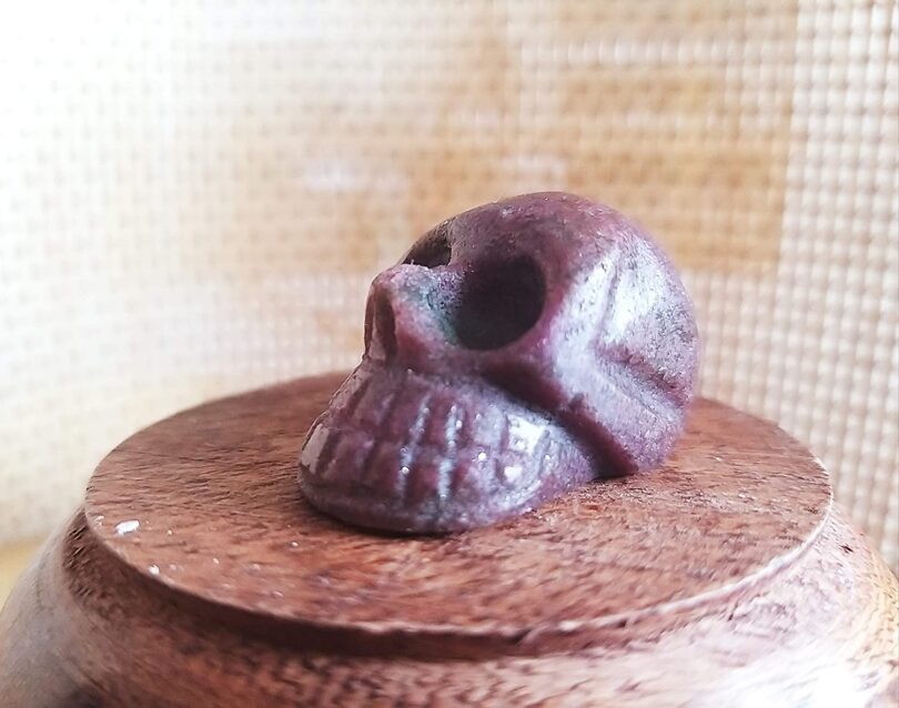 Ruby Stone Crystal Skull | 30mm Crystal Skull | Crystal Skull Halloween Decoration | Ruby Stone Skull Gift | Gift Skull Carving - Image 3