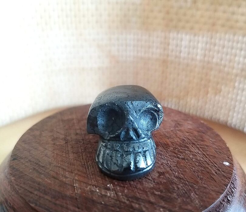 Hematite Crystal Skull | 30mm Crystal Skull | Crystal Skull Halloween Decoration | Hematite Skull Gift | Gift Skull Carving - Image 2