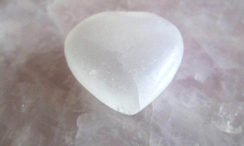 Selenite Crystal Heart | Beautiful Natural Selenite Heart | 35mm Large Crystal Energy Heart | Healing Crystal | Meditation | Gift Selenite Heart - Image 2