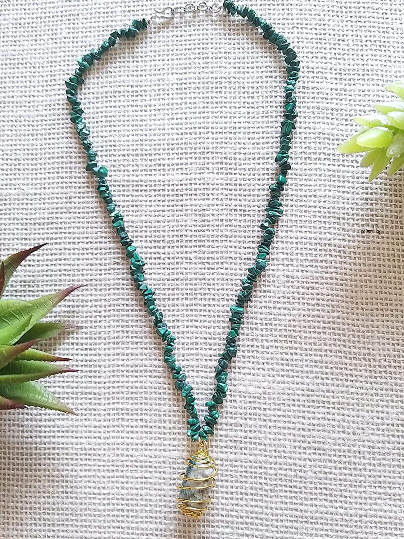 Malachite Pendant Gemstone Necklace | Malachite Pendant Necklace | Healing Stone | Meditation | Gift Malachite Crystal Energy Necklace