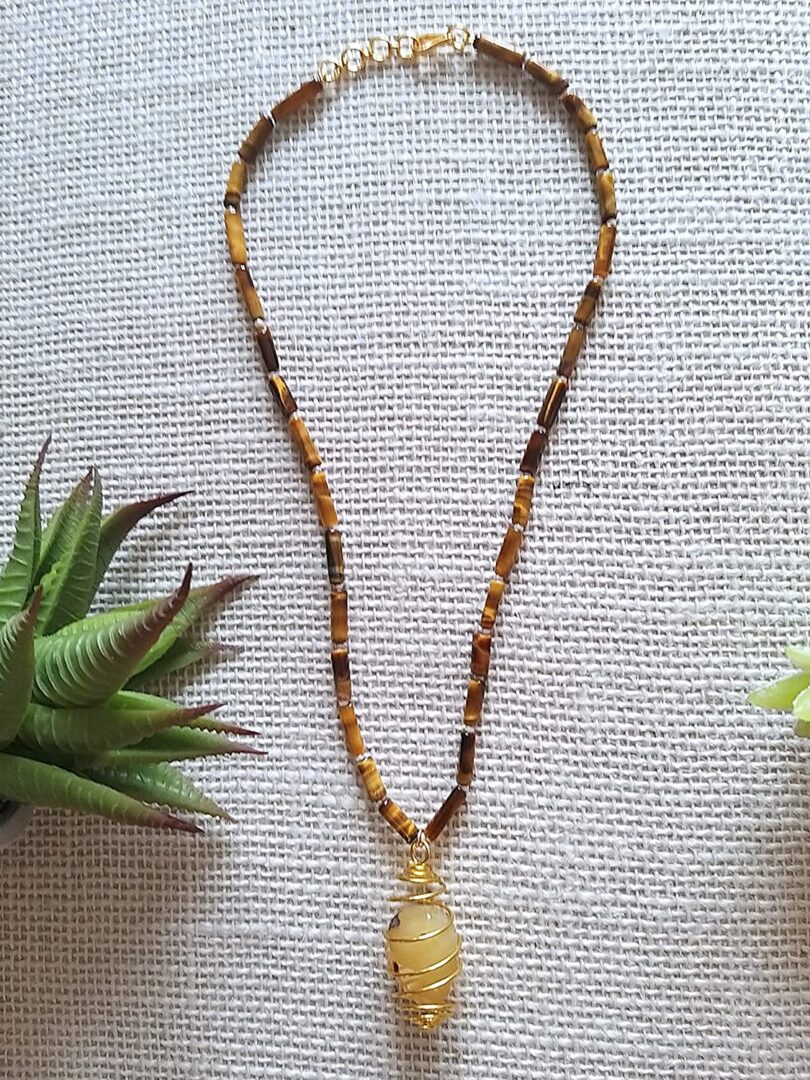 Tigers Eye Pendant Necklace | Tigers Eye Crystal Gemstone Necklace | Healing Stone | Meditation | Gift Tigers Eye Crystal Energy Necklace