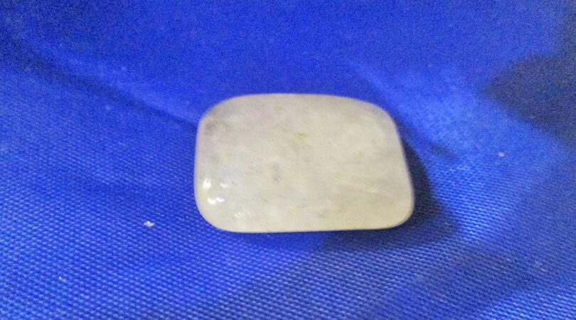 Rutile Quartz Quartz Crystal Cabochon | 25mm Rutile Quartz Pocket Palmstone | Natural Crystal Energy Cabochon | Healing Worry Stone | Meditation | Gift Energy Palmstone