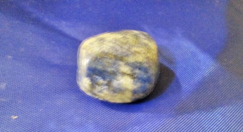 Sodalite Crystal Cabochon | 25mm Sodalite Pocket Palmstone | Natural Crystal Energy Cabochon | Healing Worry Stone | Meditation | Gift Energy Palmstone - Image 2